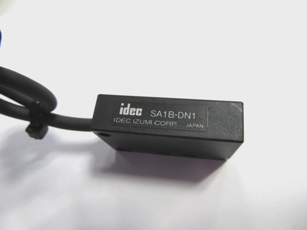 IDEC SA1B-DN1 Photoelectric Sensor