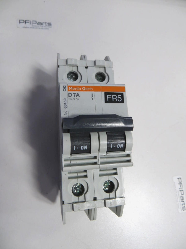 MERLIN GERIN 2 POLE CIRCUIT BREAKER D 7A 60159