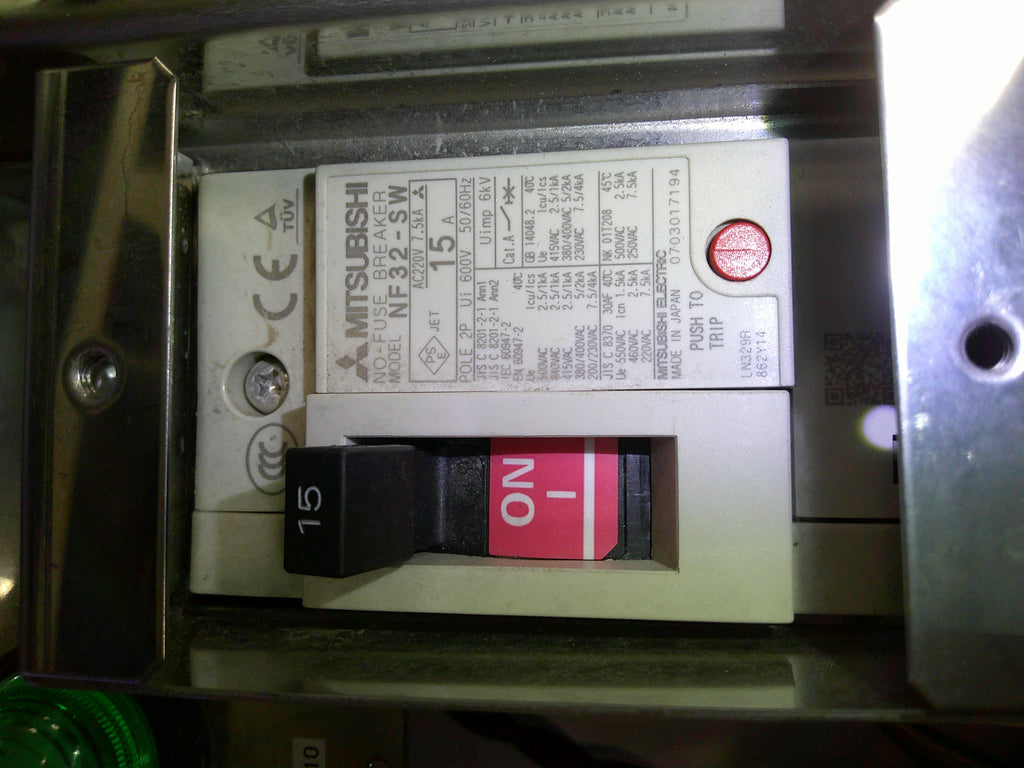 MITSUBISHI NF32-SW 2P 6A circuit breaker